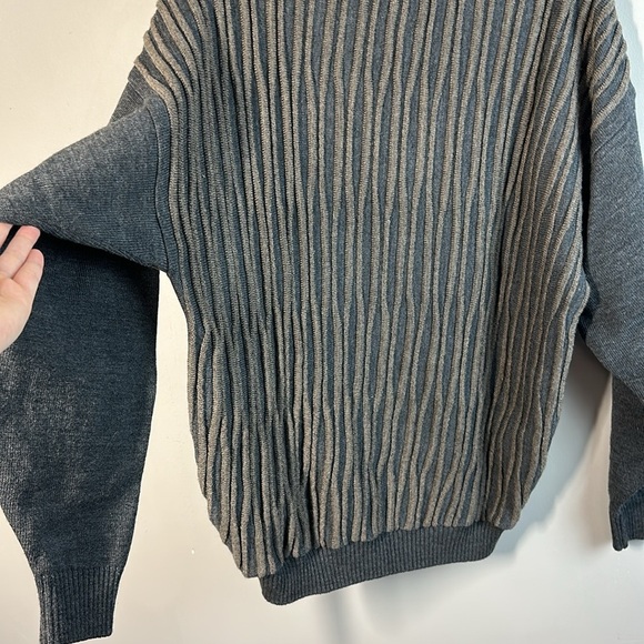 Tosani Vintage 3D Coogi Style Wool Sweater Size M - Picture 9 of 9